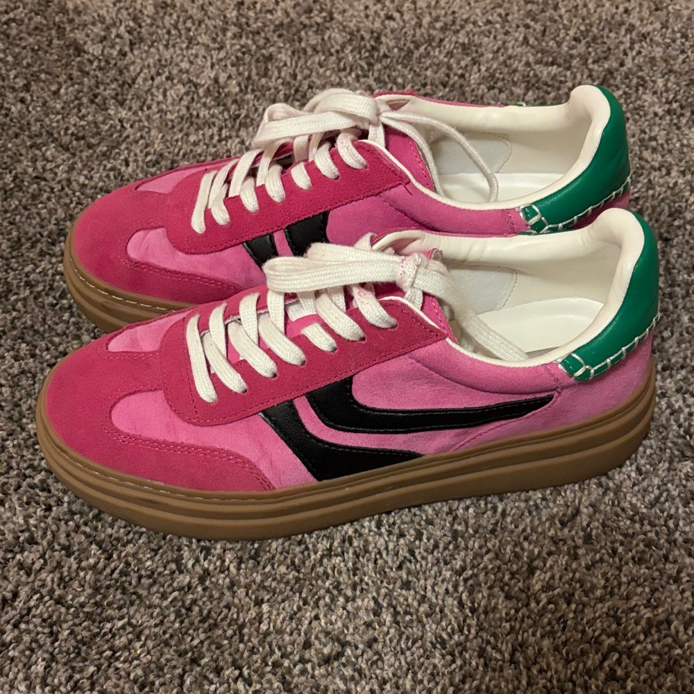 Steve Madden Pink and Green Sneakers